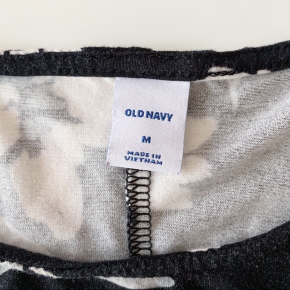 Old navy black floral shirt dress size medium - Picture 5 of 7